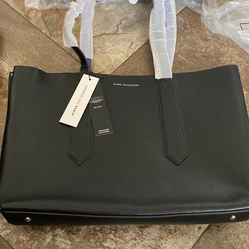 Aimee kestenberg busy bee tech tote